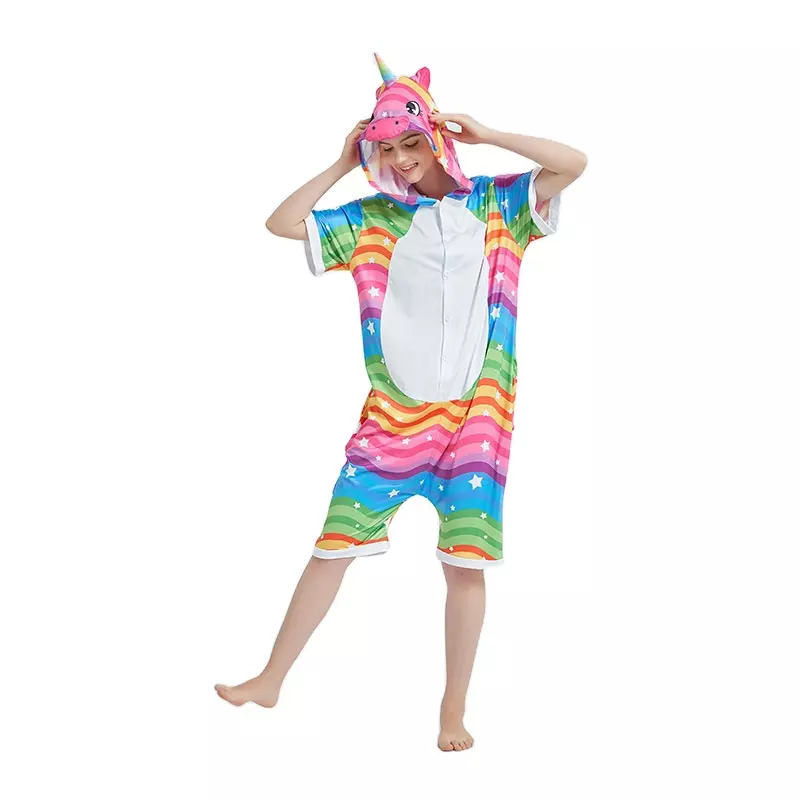 Pijama salopeta scurta pentru copii, model unicorn, imprimeu cu valuri multicolore, KIGURUMI